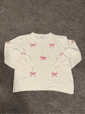 Womens White Sweater with Pink Bow Motif - size XL
